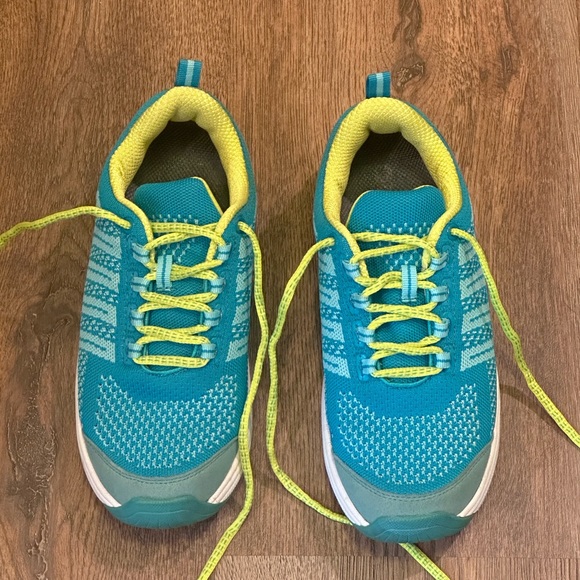 Orthofeet Shoes Ladies Orthofeet Sneakers With Arch Fit Poshmark